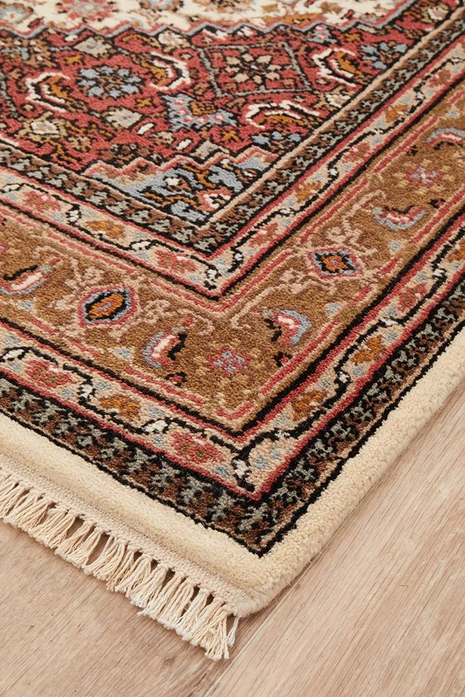 INDIAN HAND KNOTTED WOOL RUG 187X126CM