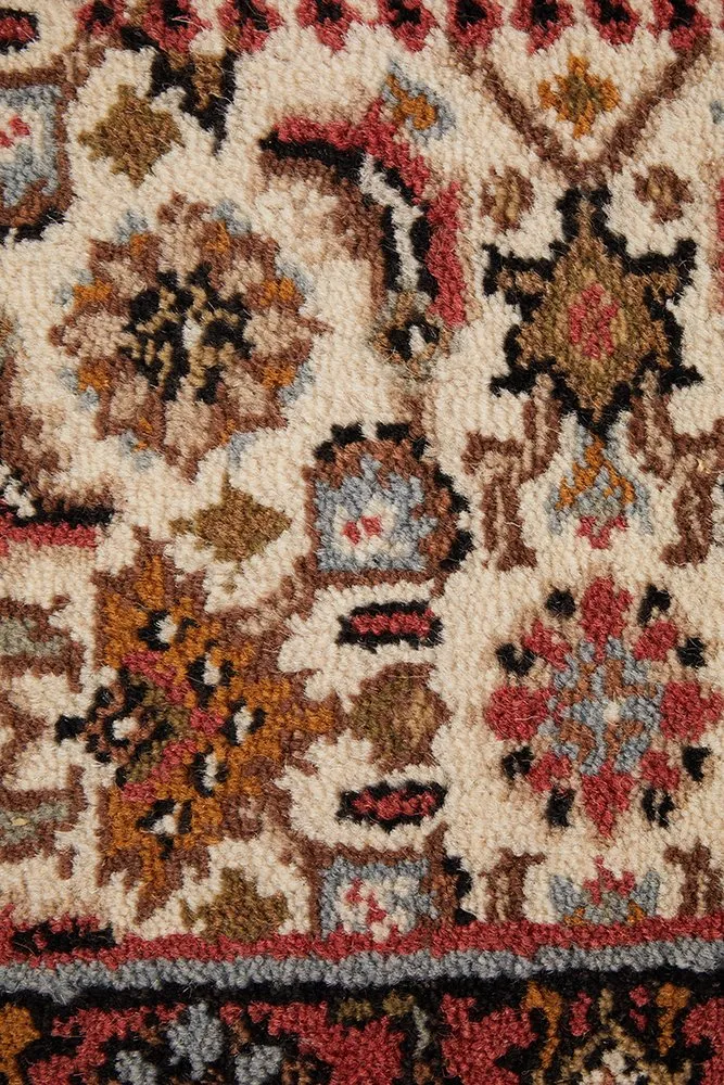 INDIAN HAND KNOTTED WOOL RUG 187X126CM