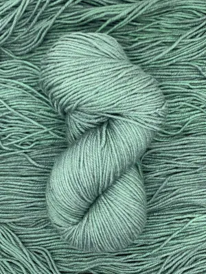 Laurelhurst DK: Hadrian Green ~ Superfine Merino Wool, Silk, Yak Down