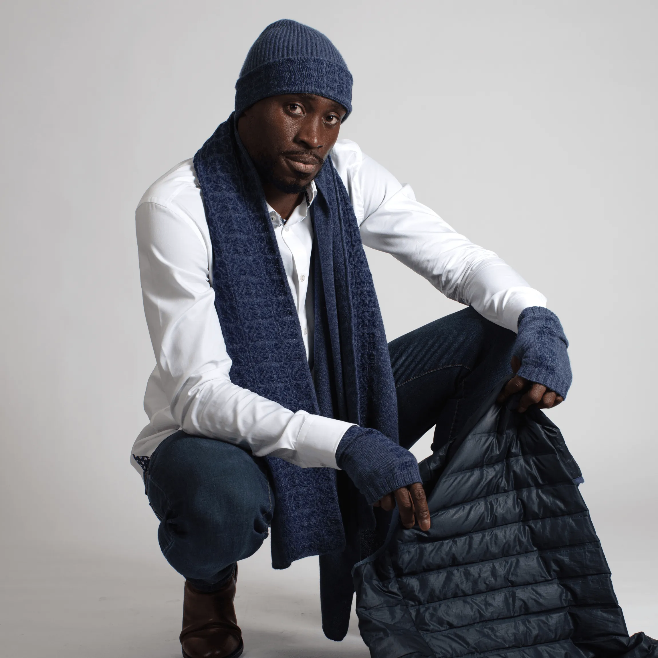 NOTTE BLUE CASHMERE SHAWL