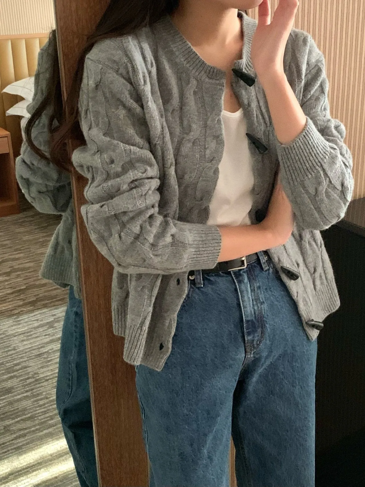 TOGGLE BUTTON CABLE KNIT CARDIGAN