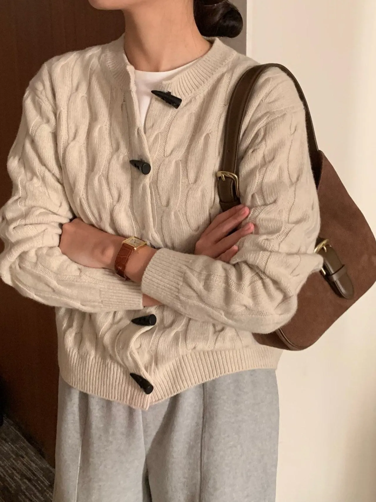 TOGGLE BUTTON CABLE KNIT CARDIGAN